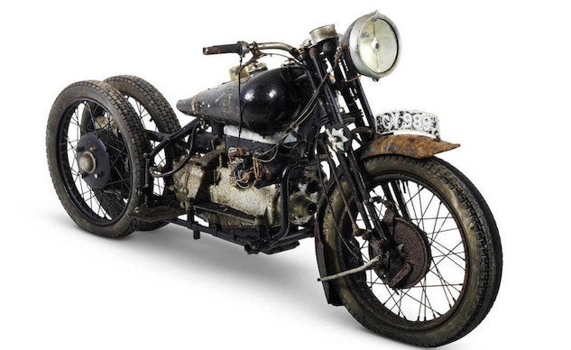 Старинный мотоцикл  Brough Superior BS4 ушел с аукциона за 481 000 долларов